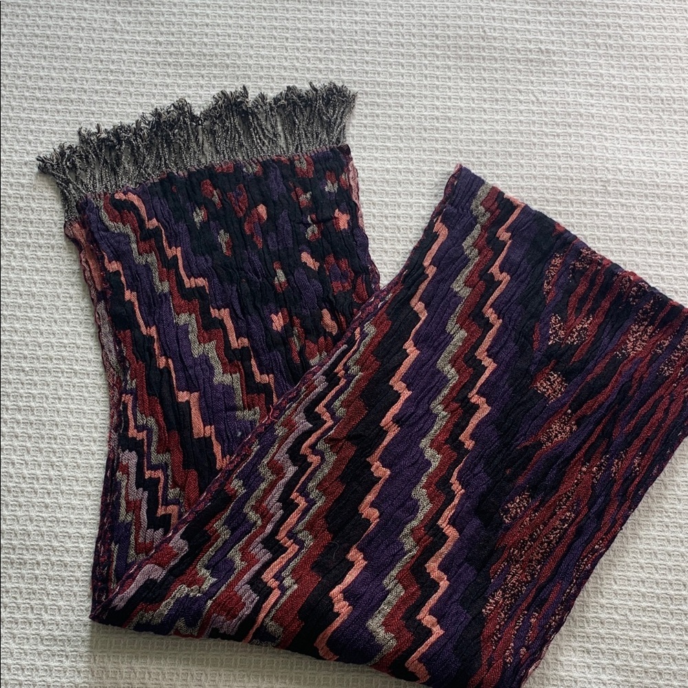 Kanchi woven scarf black, purple, peach